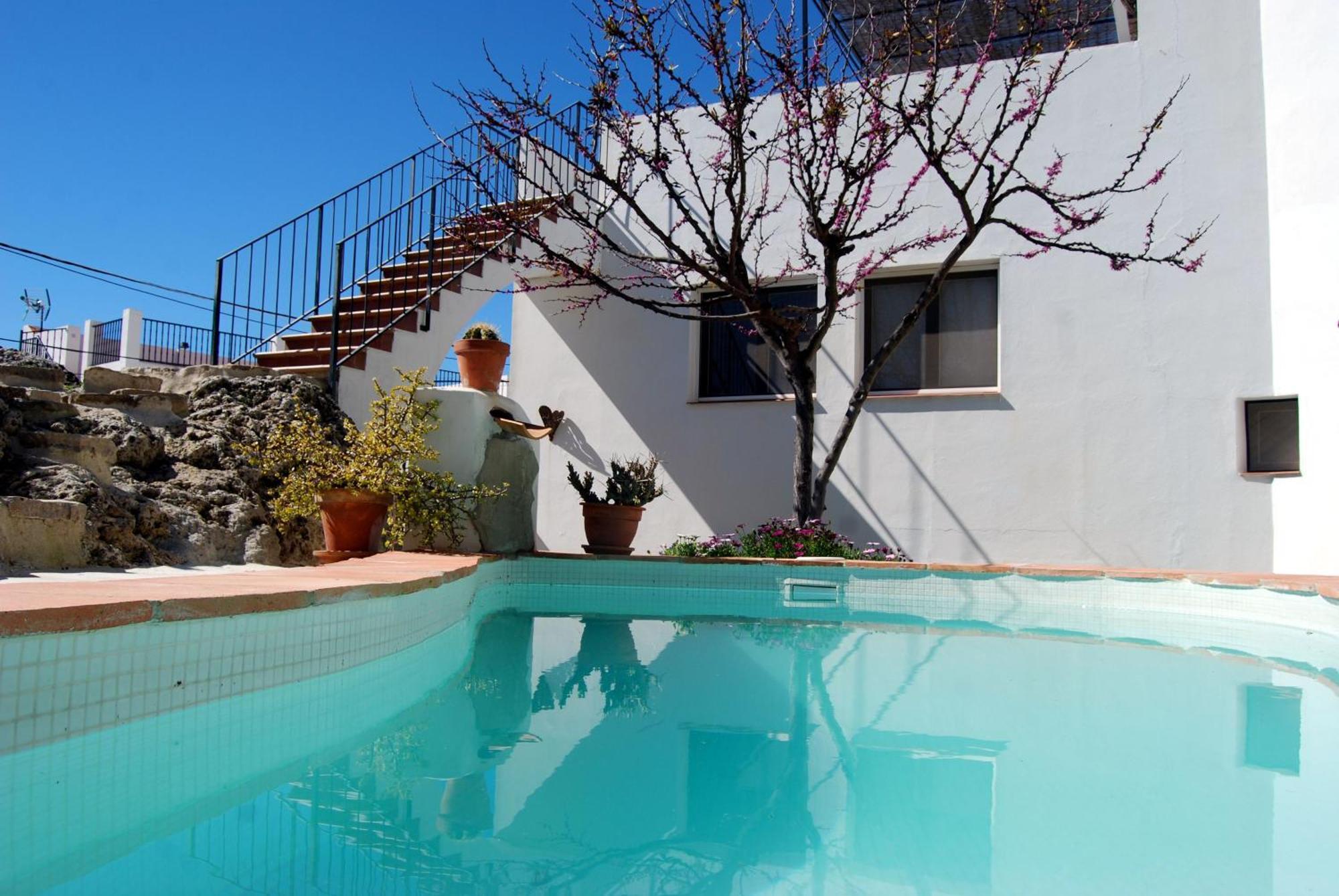 Villa La Roca - A Fusion Of Modern And Typical Andalucian Architecture Монтекорто Экстерьер фото